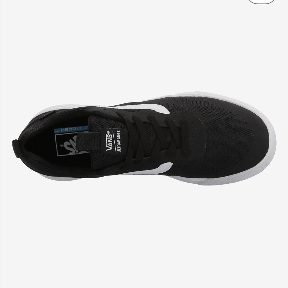 Size 5 women’s Vans only wore twice. But gently used. Lightweight super cool.